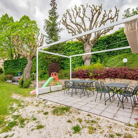 Apartament Belvilla By Oyo Rose Di Fratta 1 *